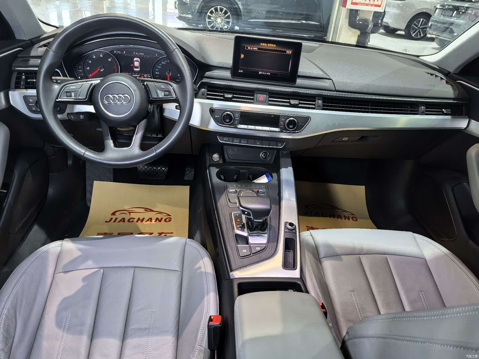 Audi A4L, 2017 все фото