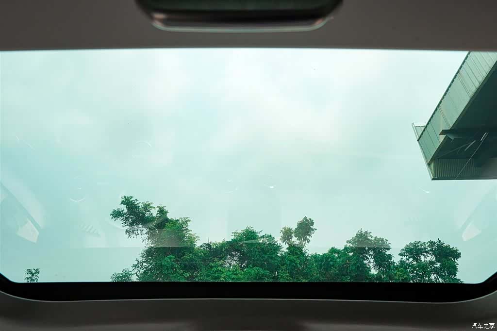Audi Q2L, 2019 17