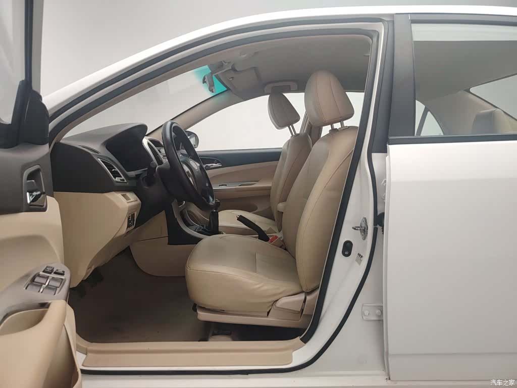 BYD F3, 2015 10
