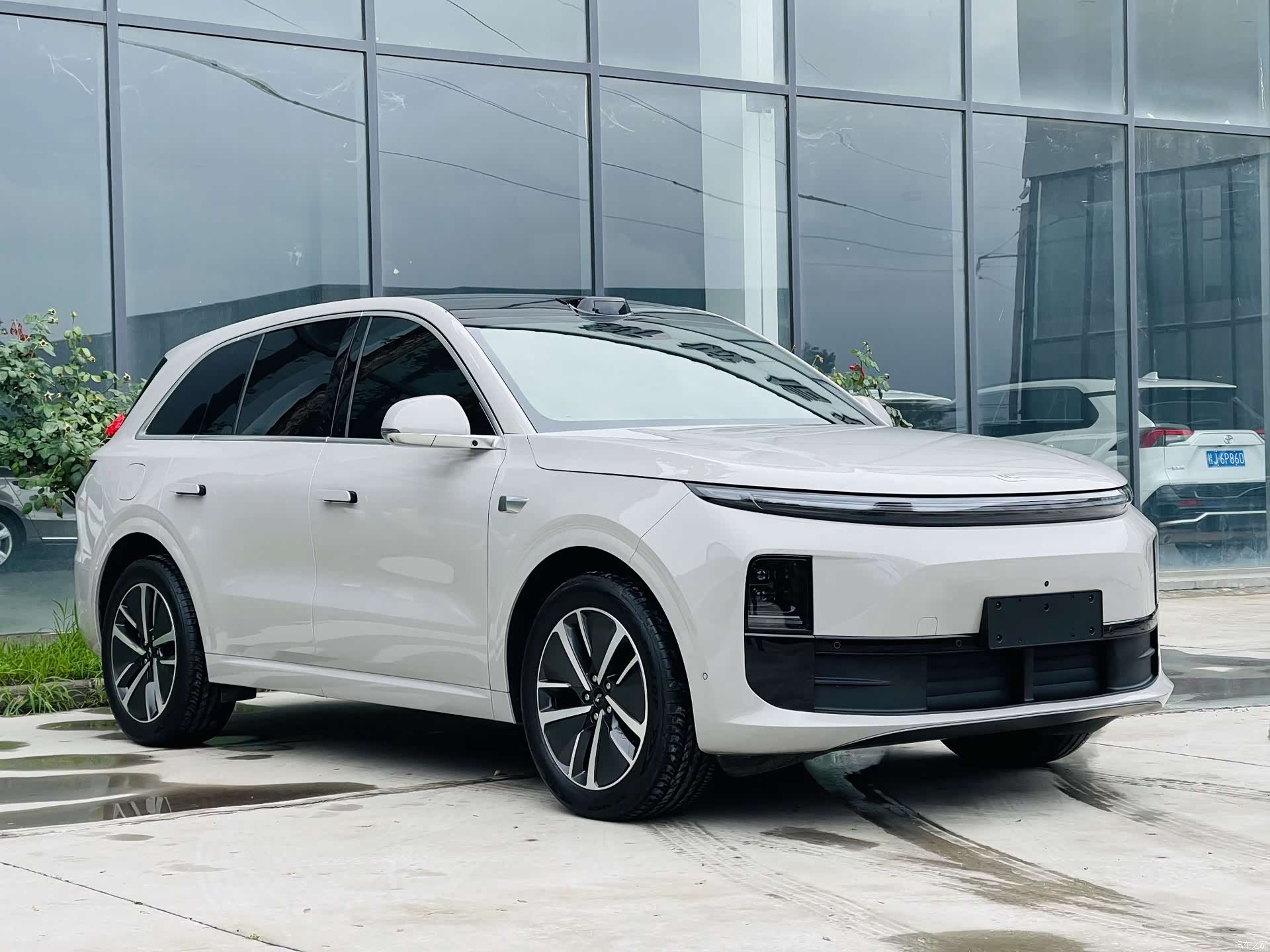 Li Auto L6, 2025 3