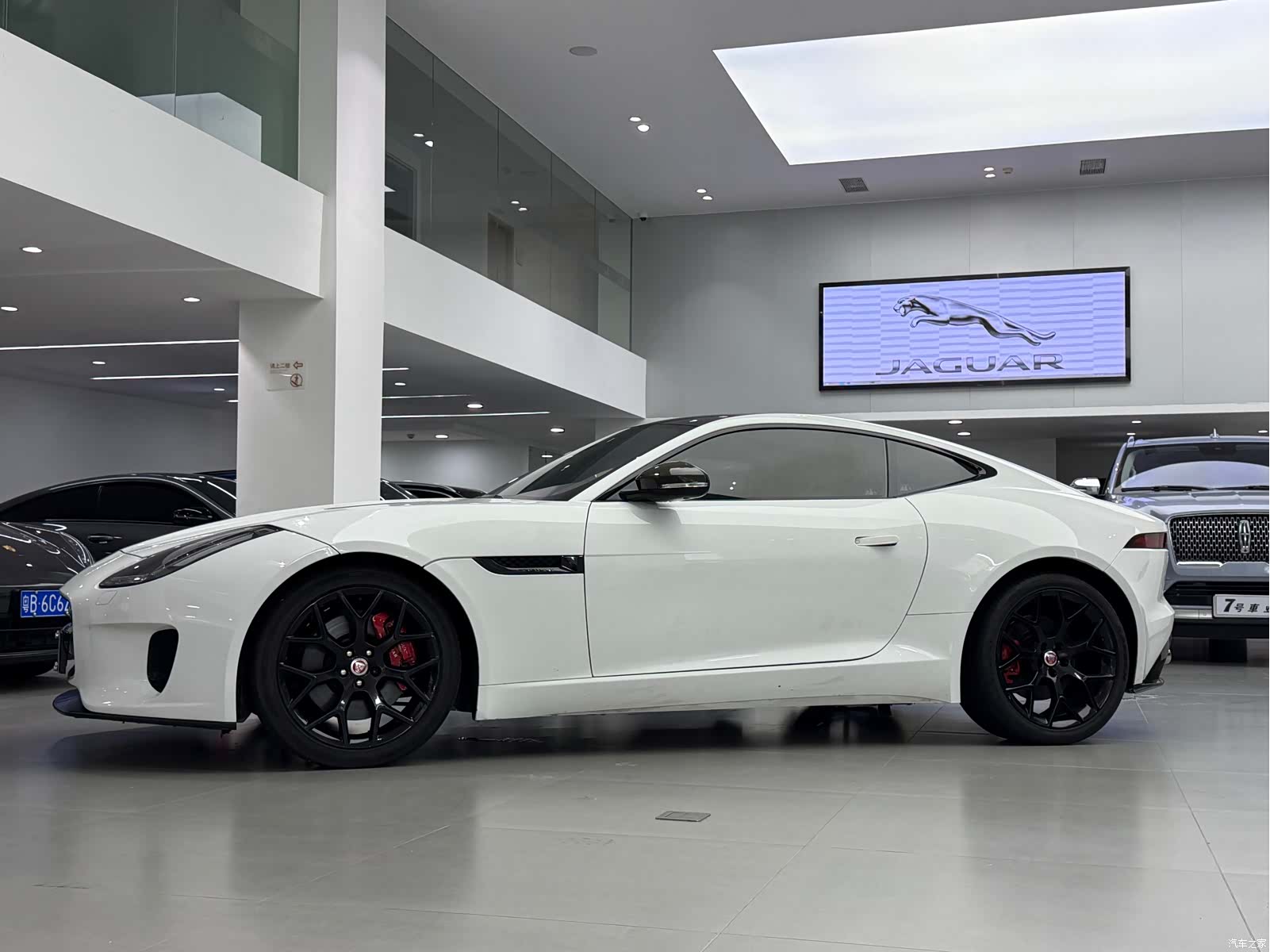 Jaguar F-TYPE, 2018 6