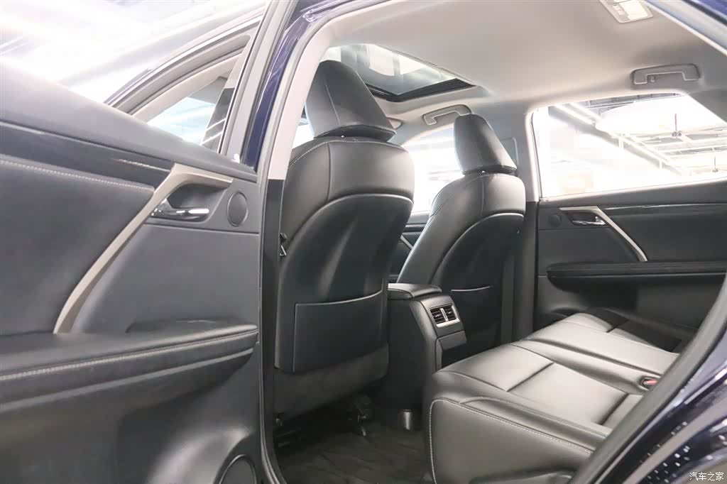 Lexus RX, 2022 16