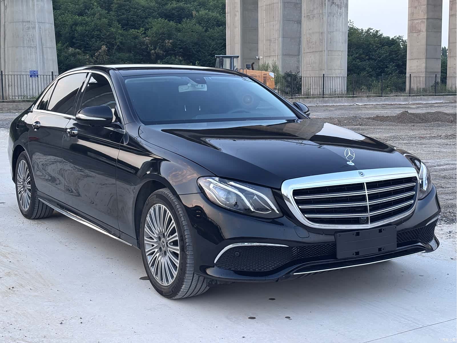 Mercedes-Benz E-Class, 2019 3