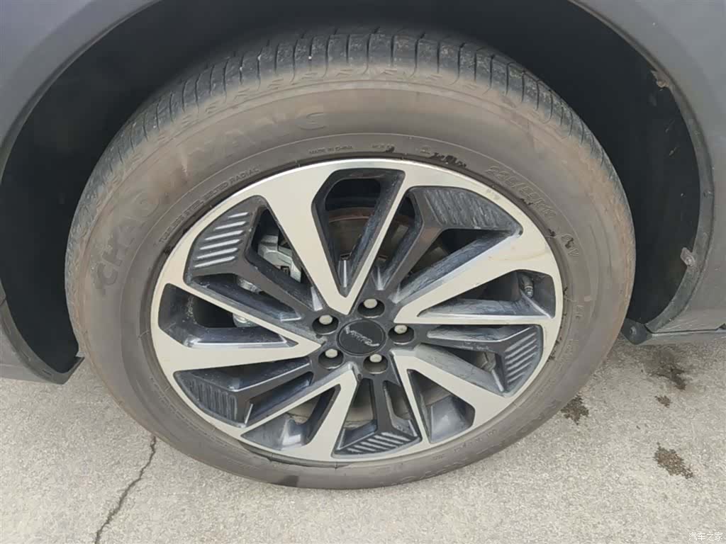 DongFeng AX7, 2022 22