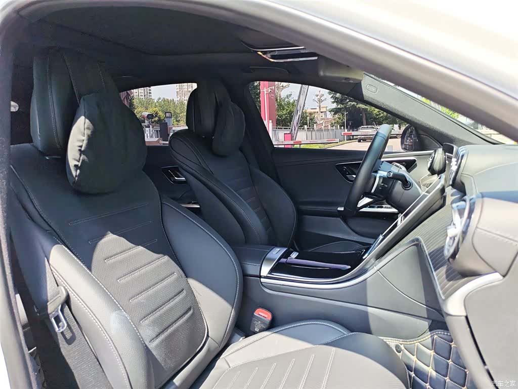 Mercedes-Benz C-Class, 2023 25