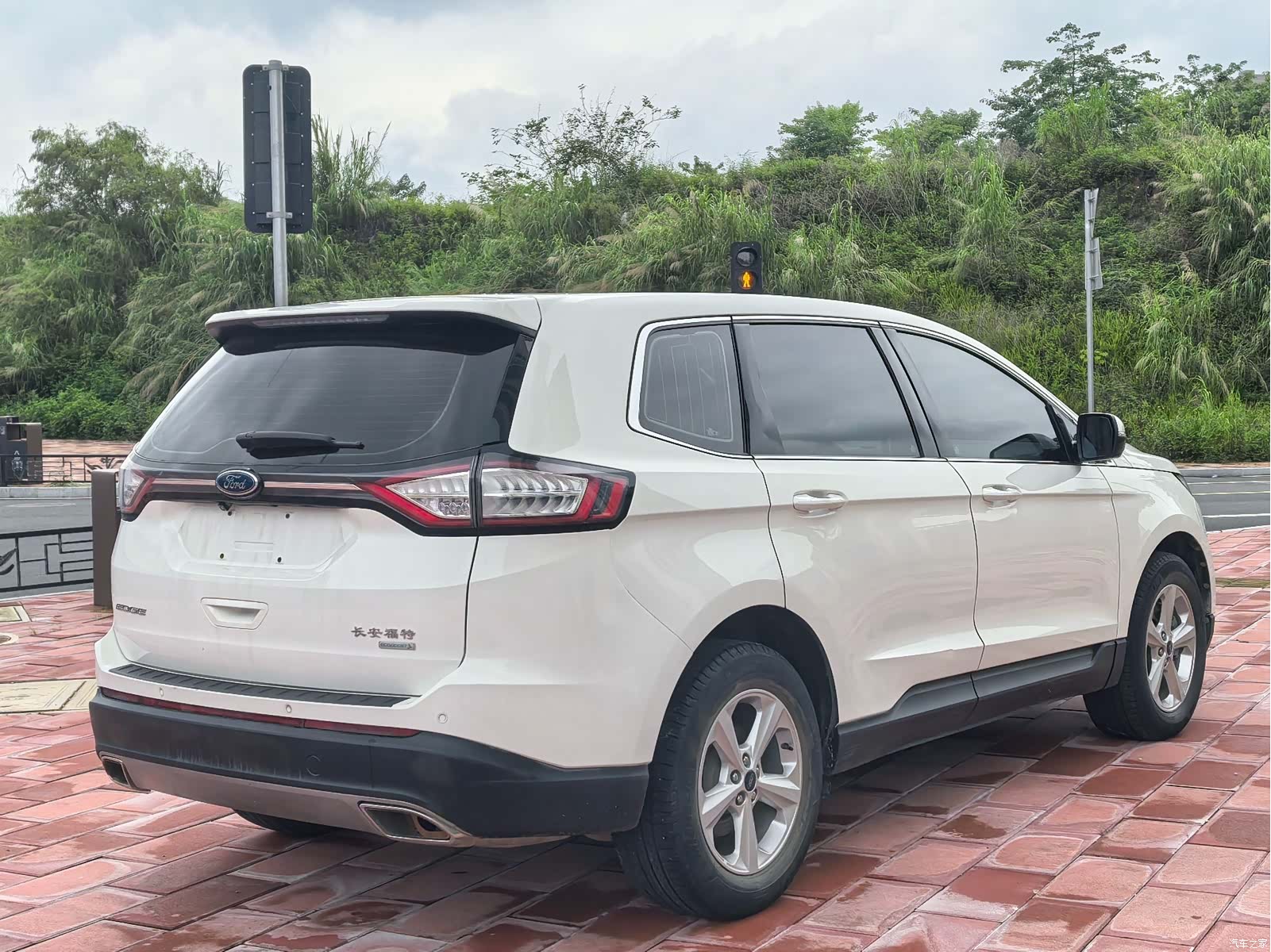 Ford Edge, 2019 10