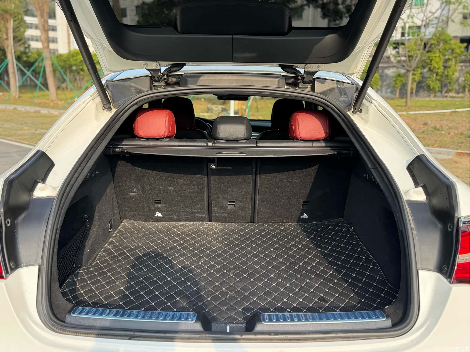 Mercedes-Benz GLC, 2018 19