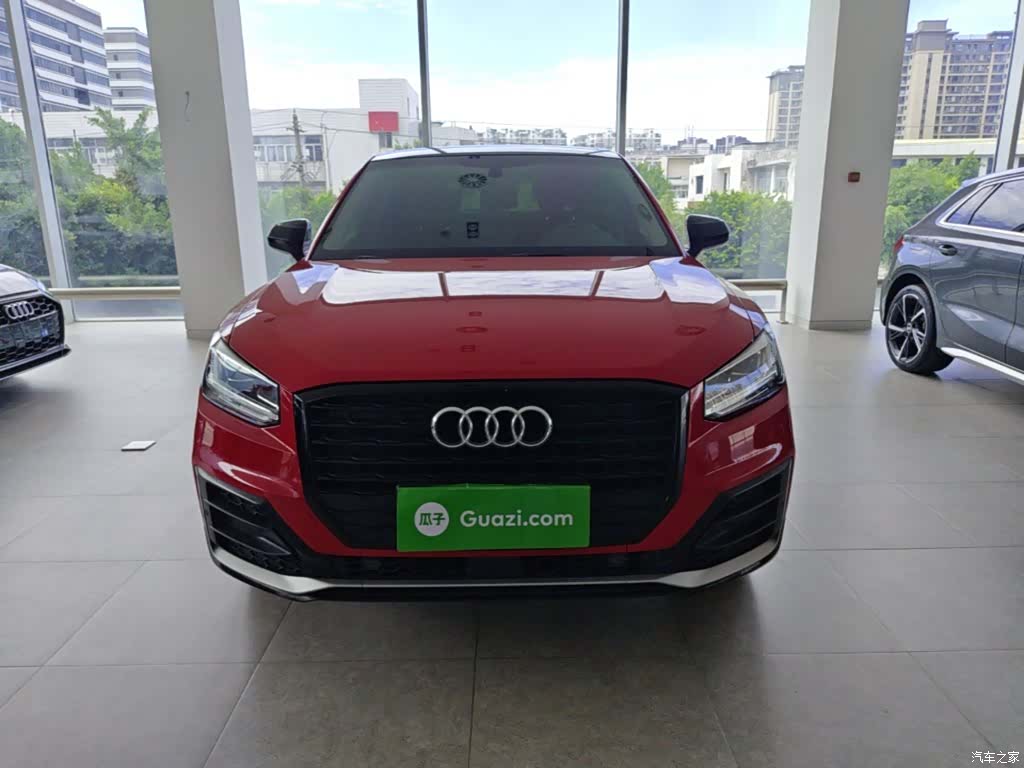 Audi Q2L, 2021 3