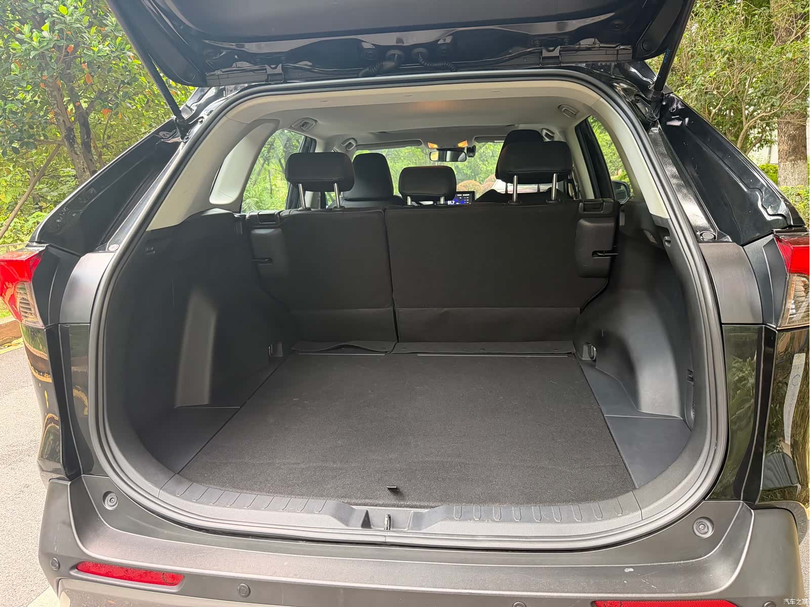 Toyota RAV4, 2022 14