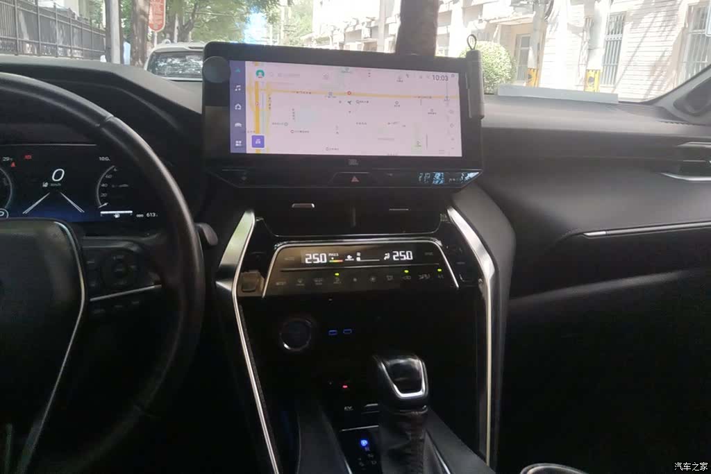 Toyota Venza, 2022 13
