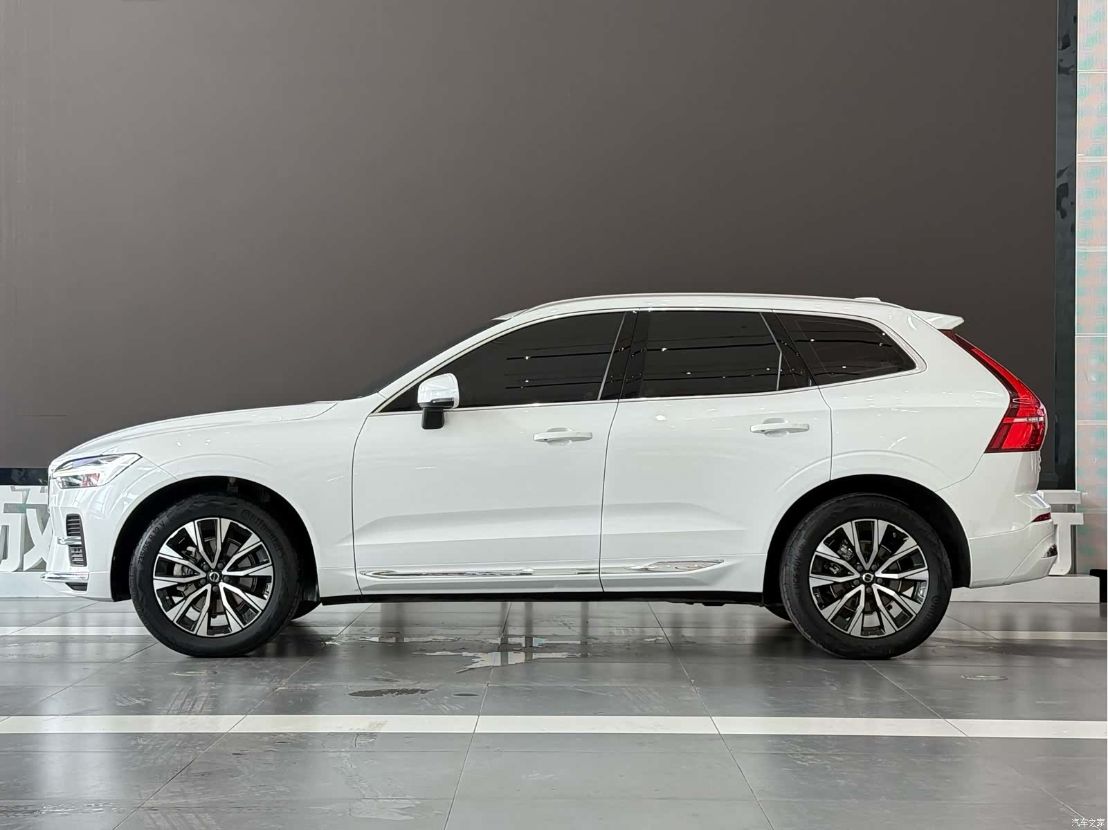 Volvo XC60, 2022 4