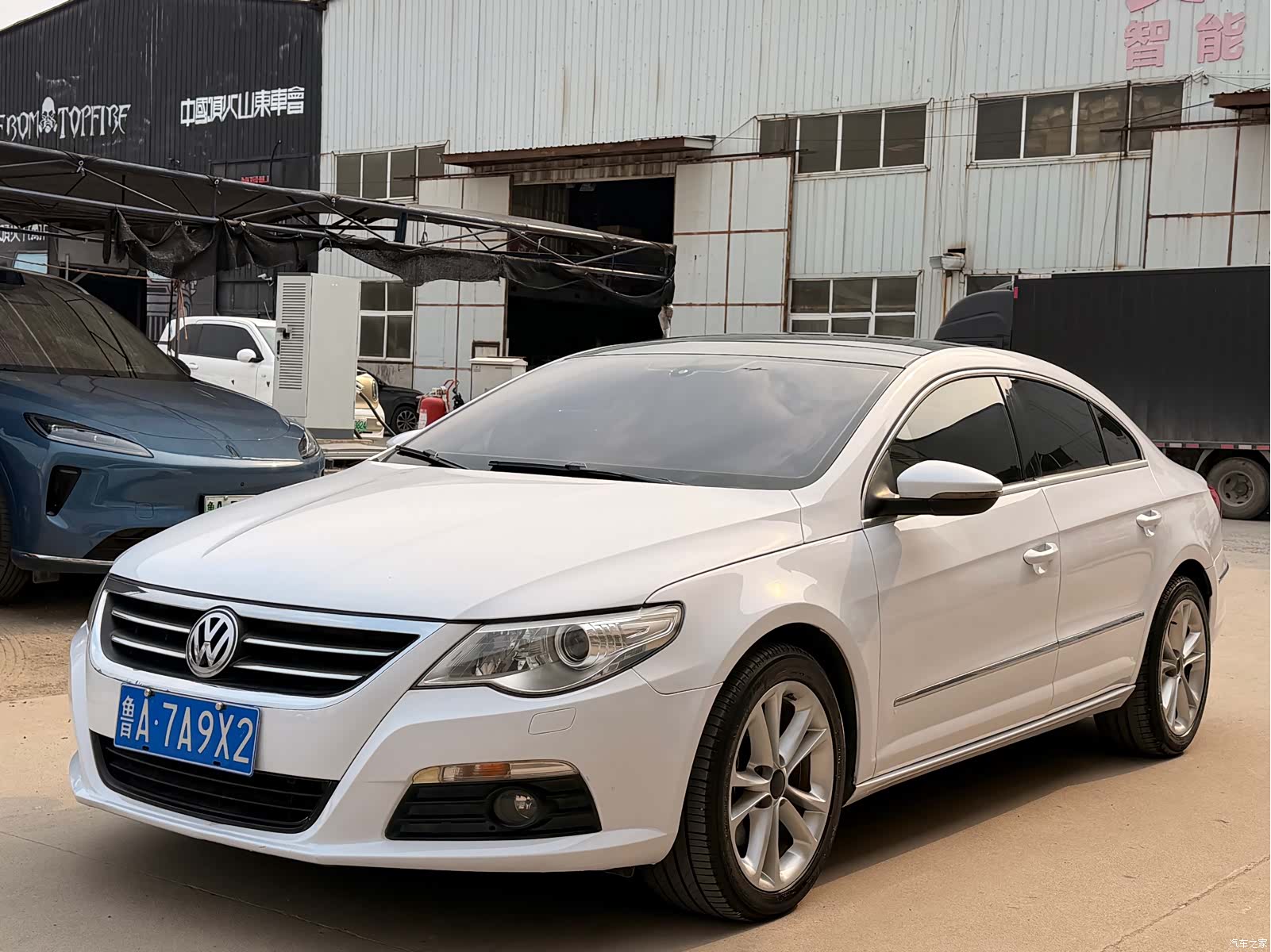 Volkswagen CC, 2011 1