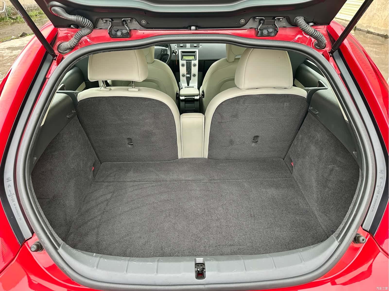 Volvo C30, 2013 15