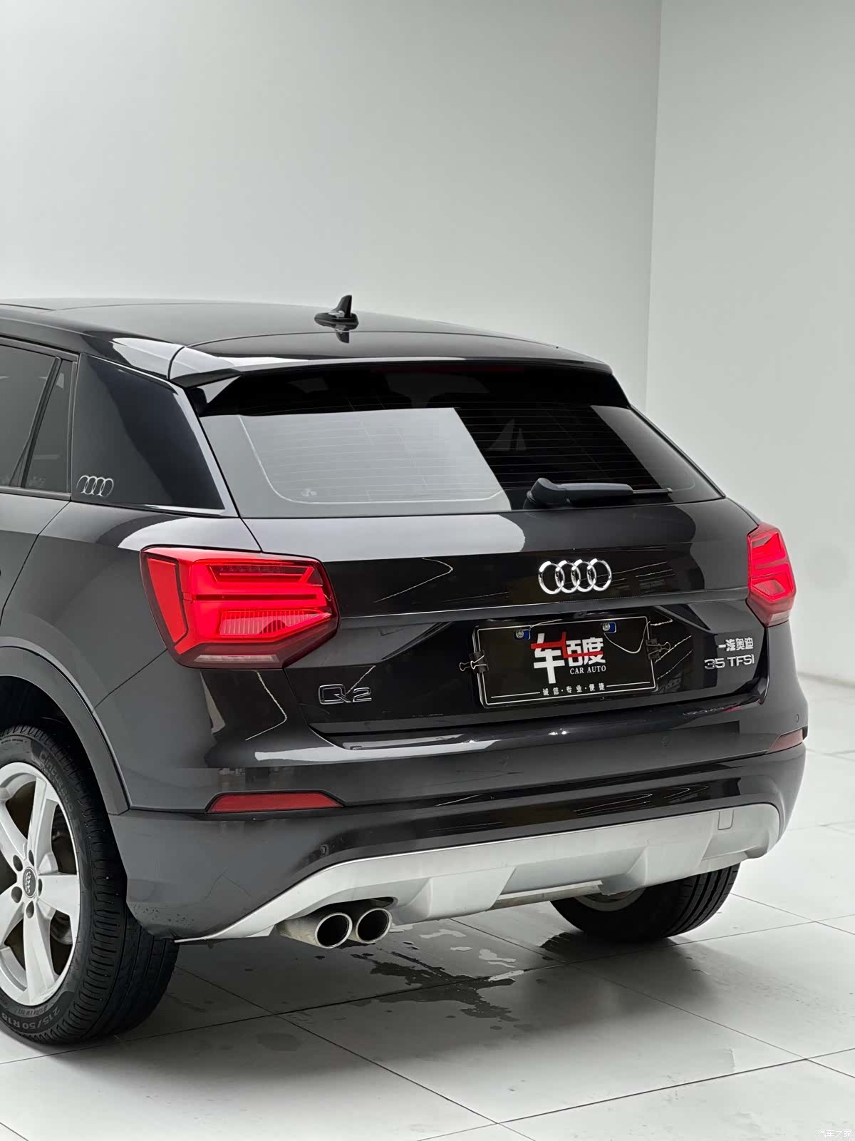 Audi Q2L, 2019 12