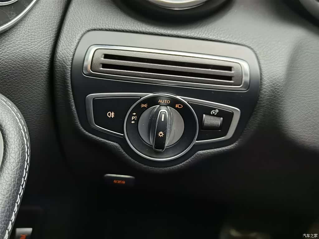Mercedes-Benz C-Class, 2019 21