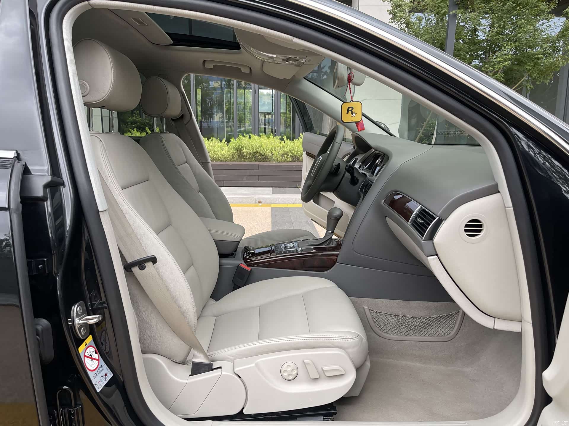 Audi A6L, 2011 7