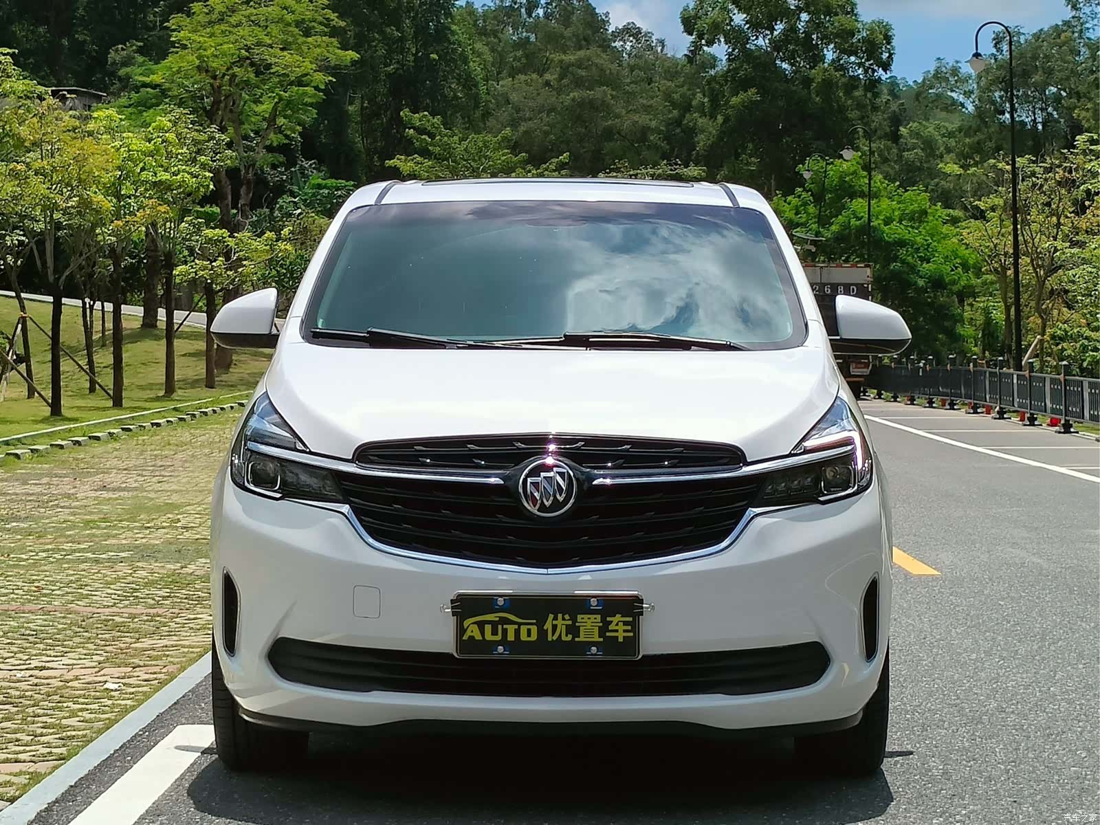 Buick GL8, 2020 2