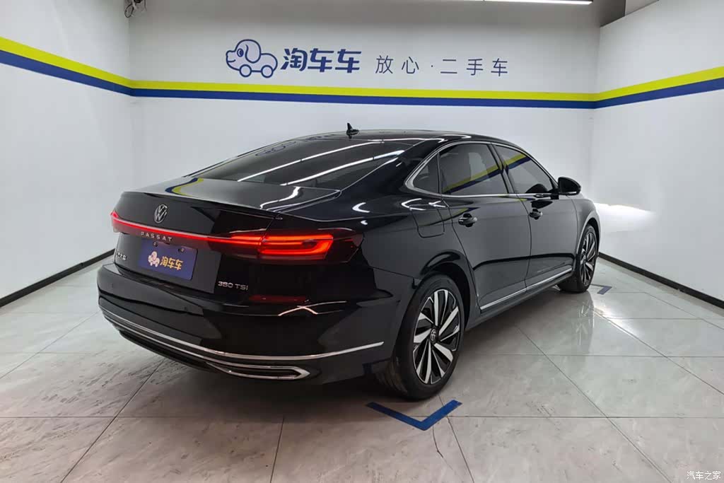 Volkswagen Passat, 2024 3