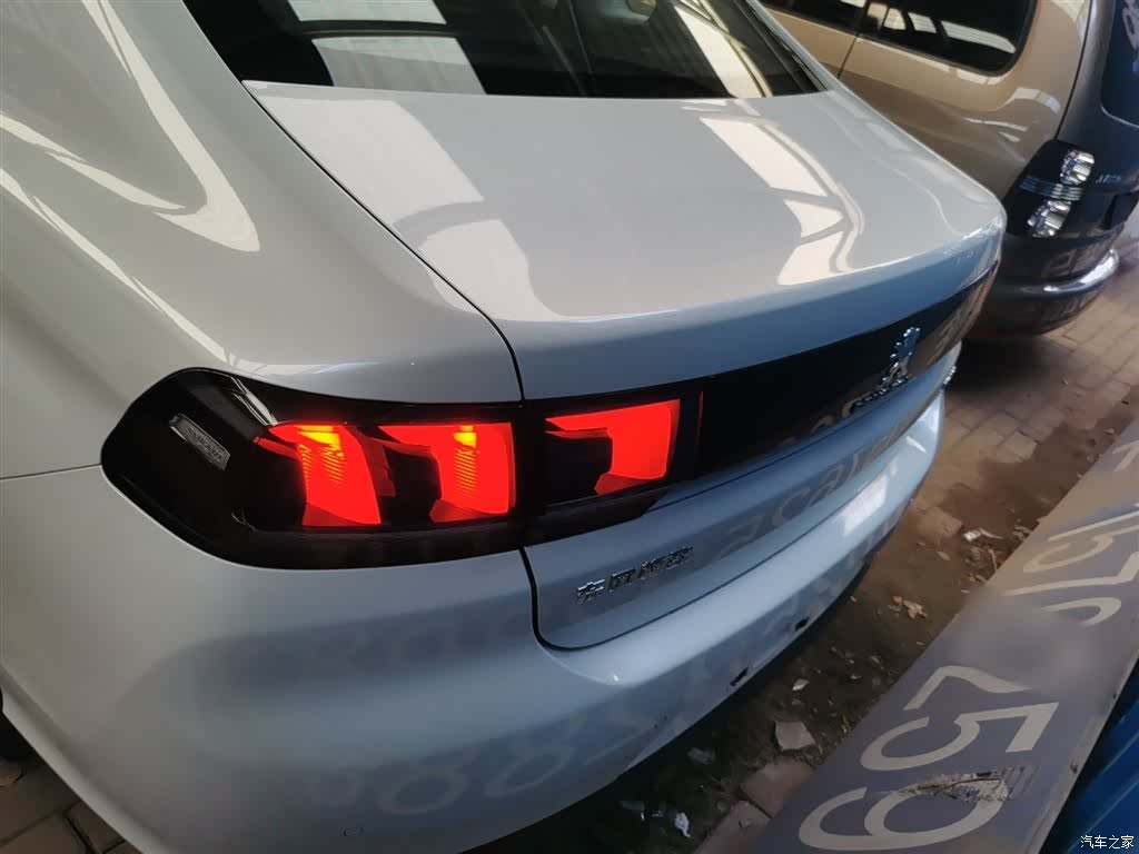 Peugeot 308, 2018 6