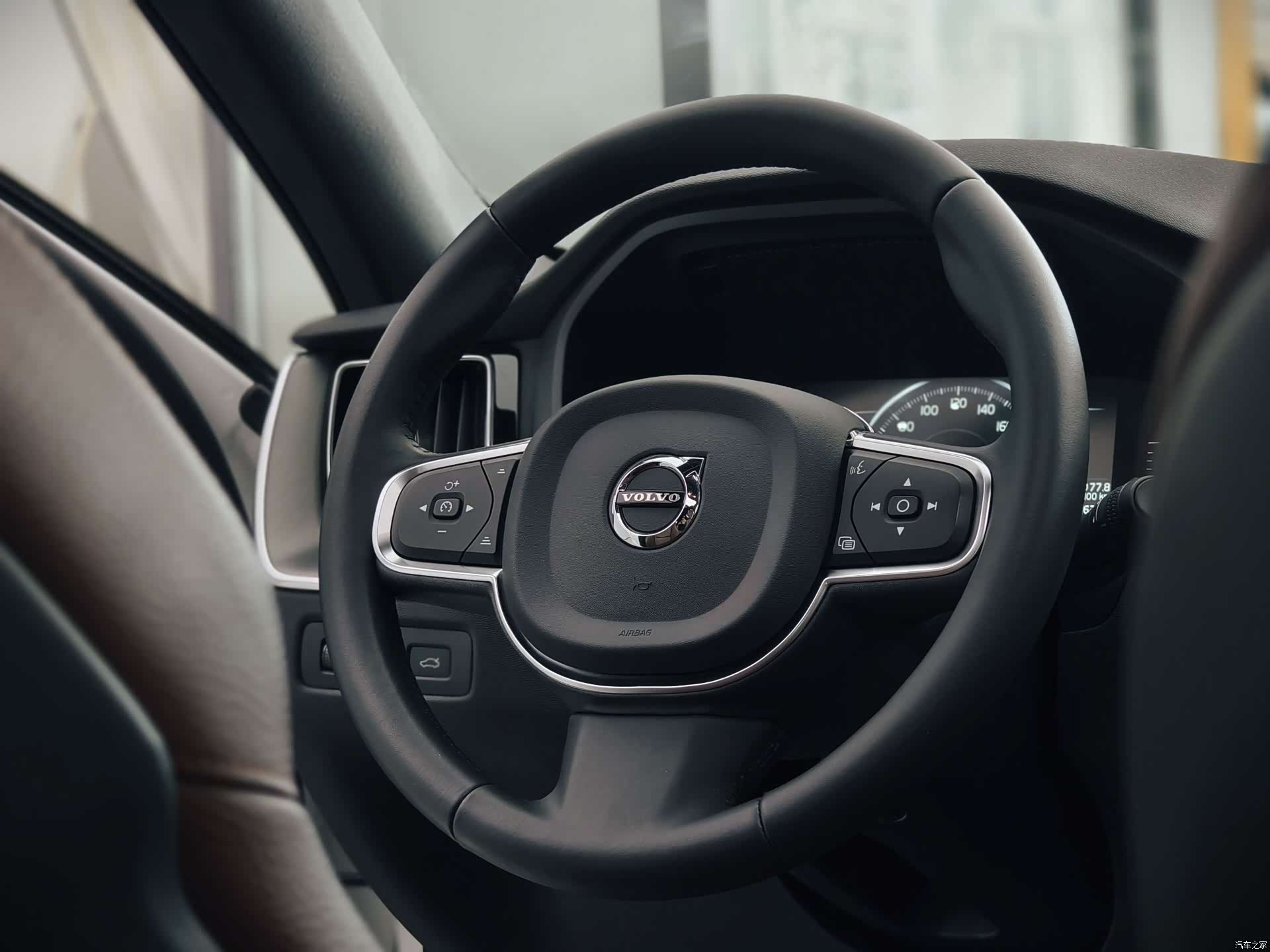 Volvo XC60, 2020 9