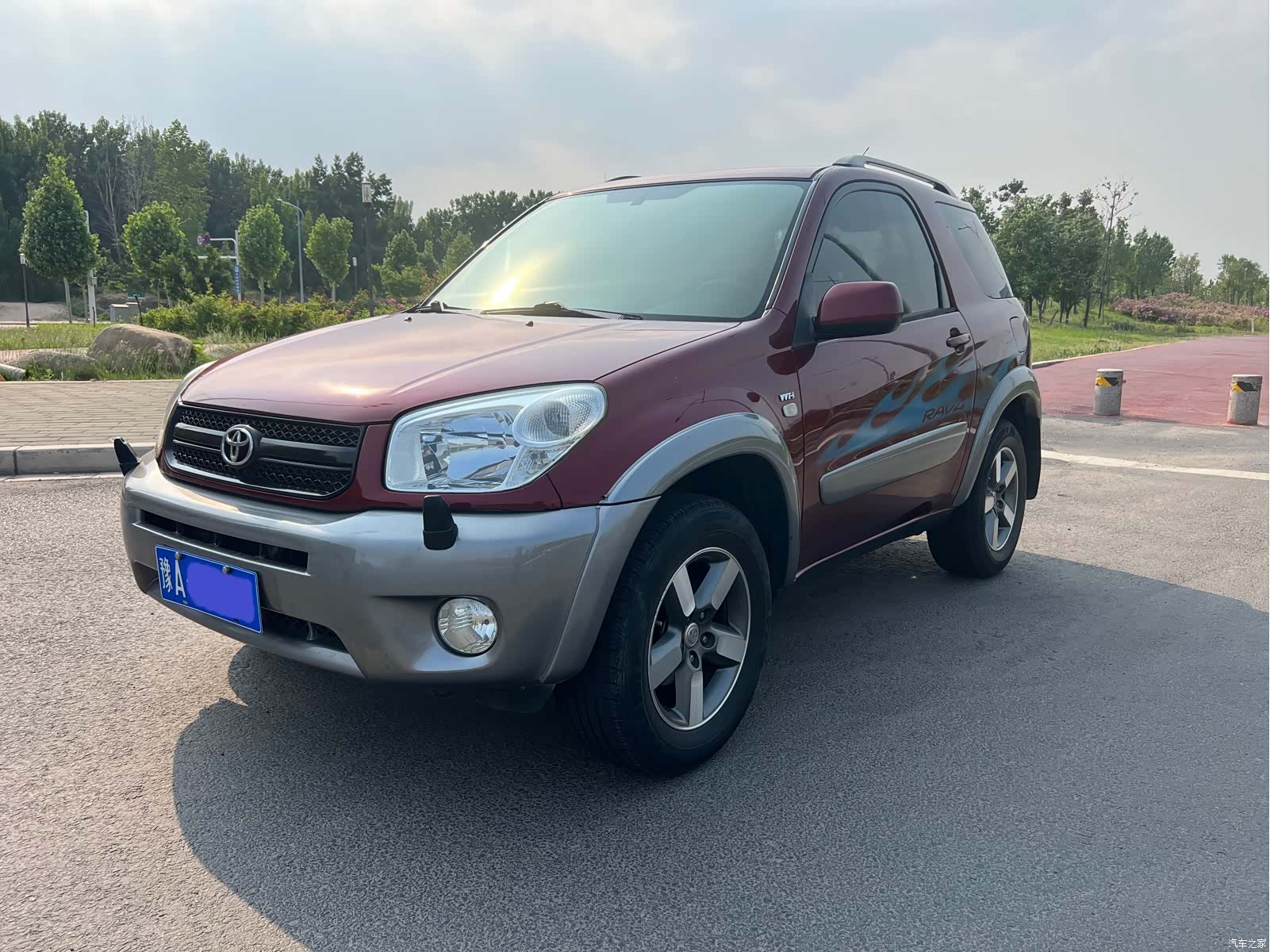 Toyota RAV4, 2004 1