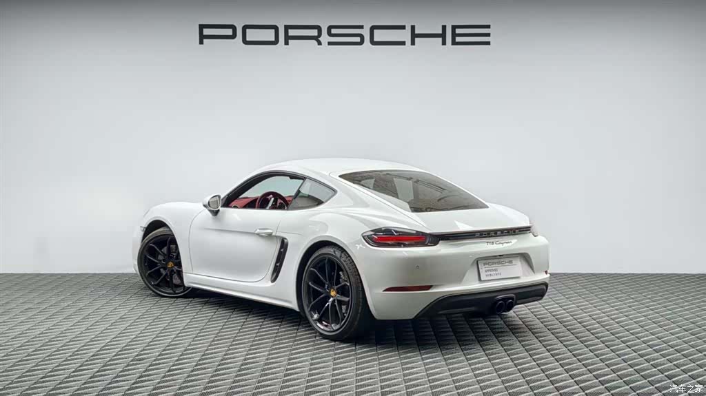 Porsche Cayman, 2024 6