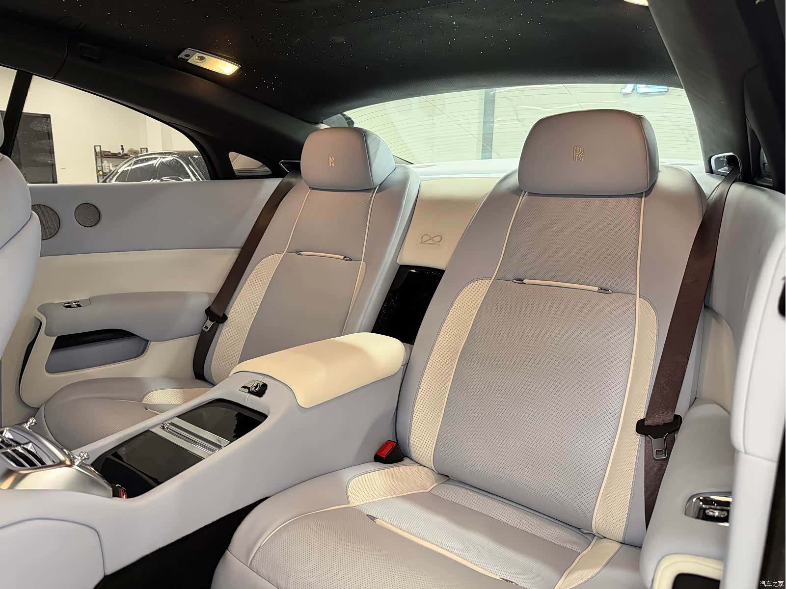 Rolls-Royce Wraith, 2014 6