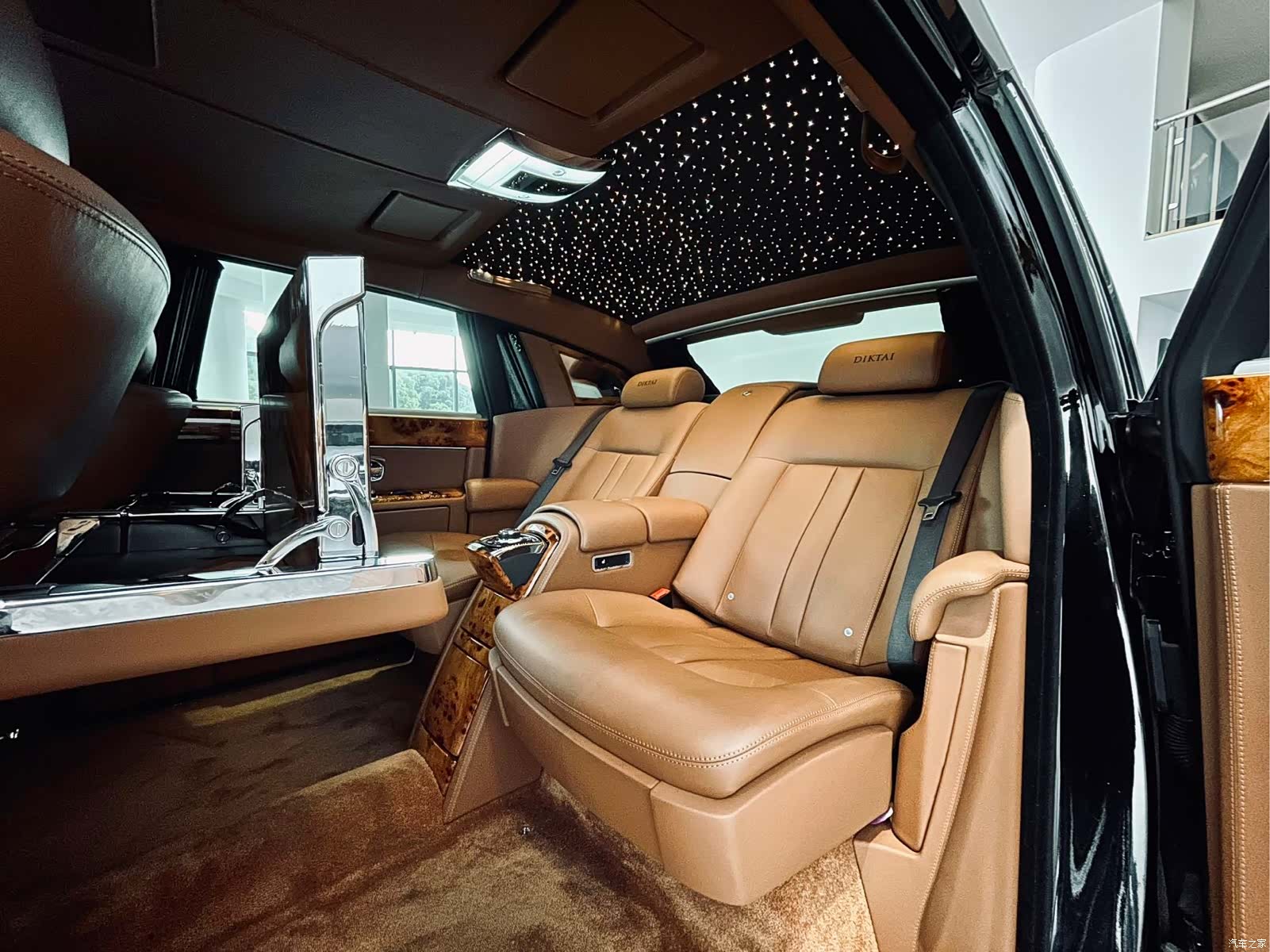Rolls-Royce Phantom, 2014 10