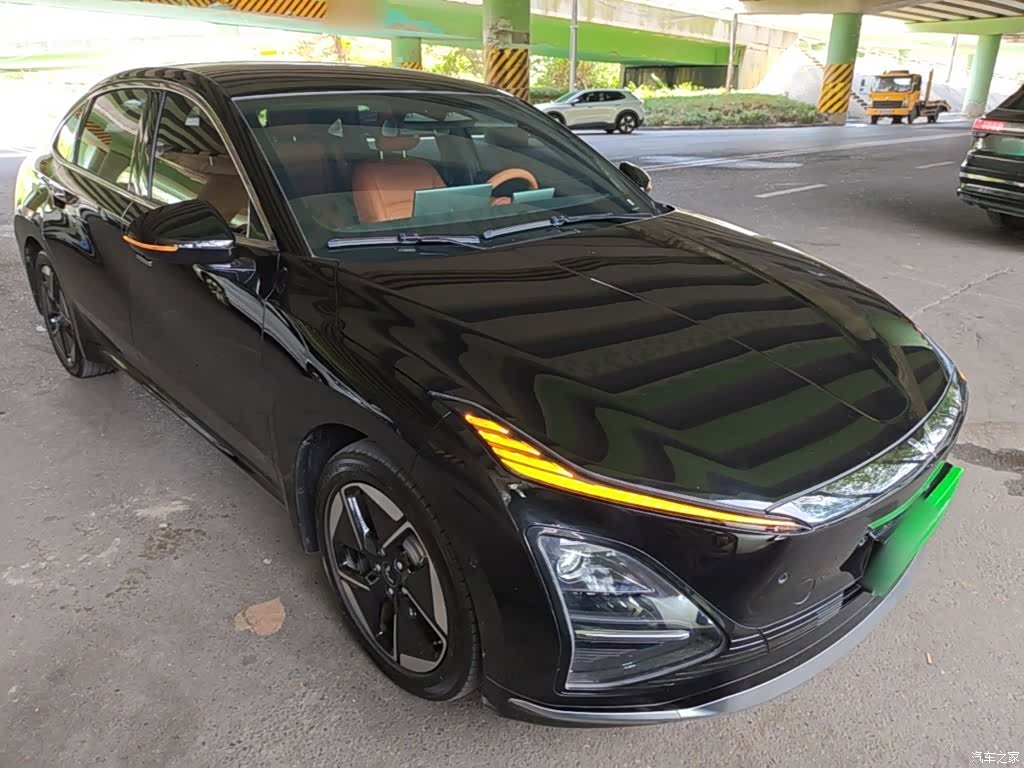 Wuling Starlight, 2025 4
