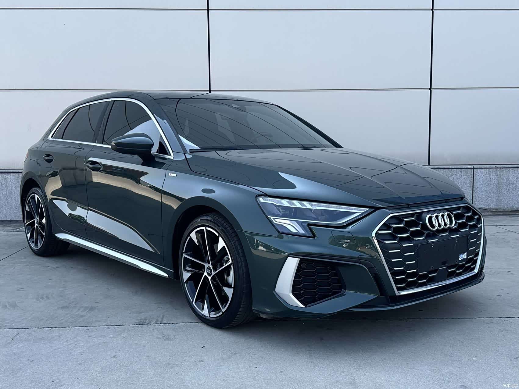 Audi A3, 2023 все фото