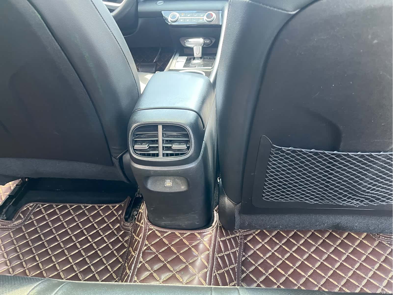 Hyundai Elantra, 2022 12