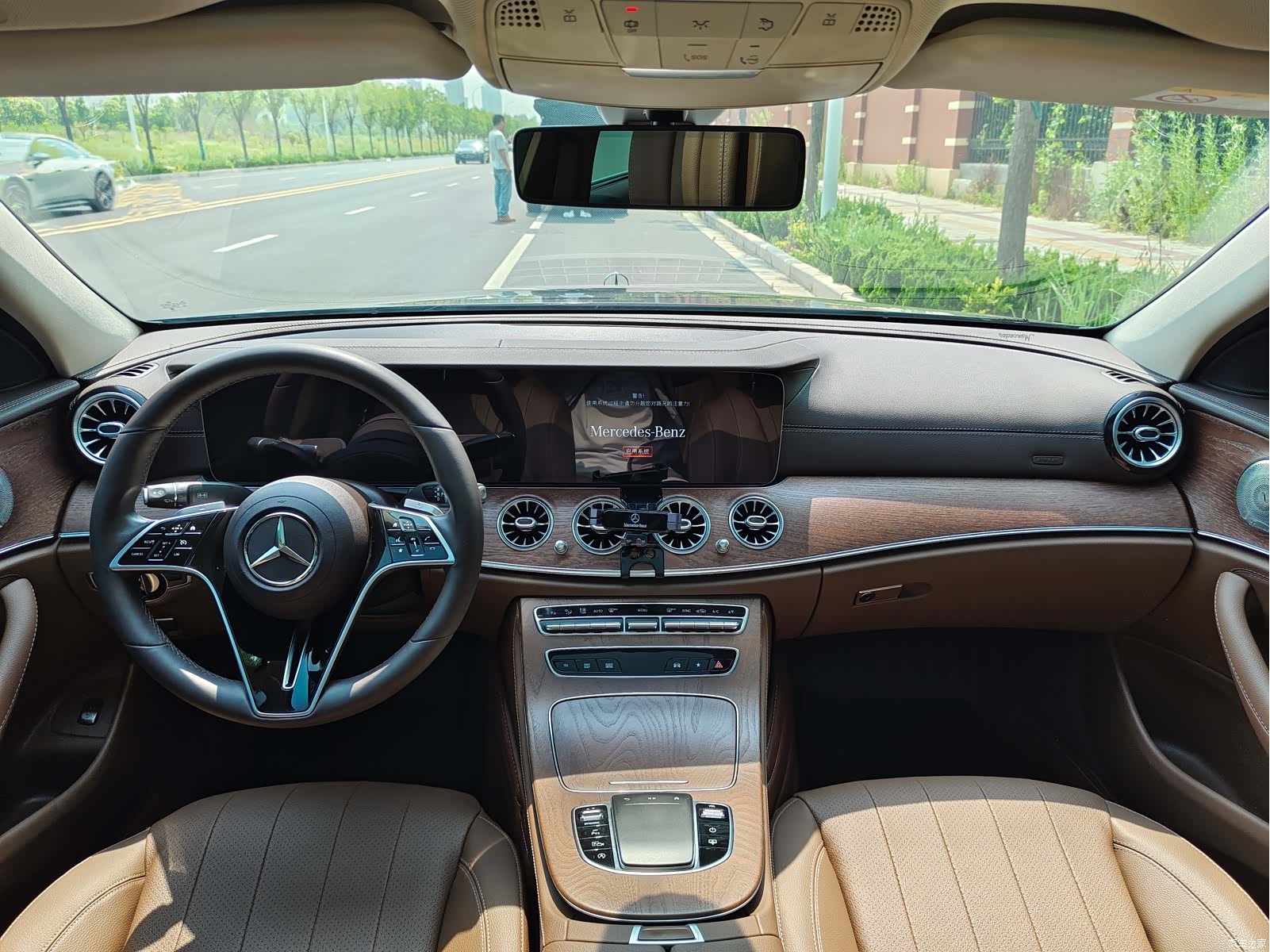 Mercedes-Benz E-Class, 2023 7