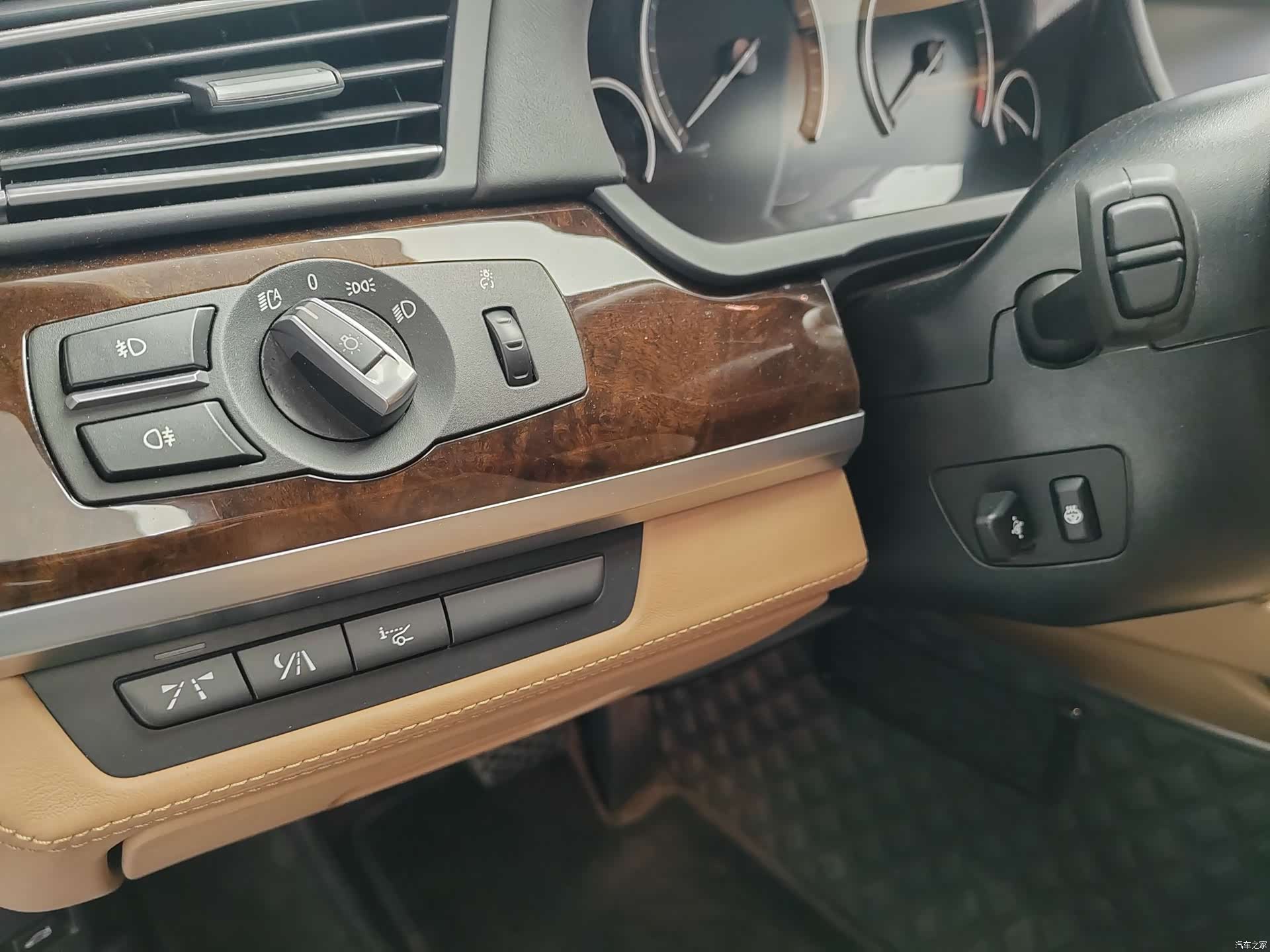 BMW 7 Series, 2012 12