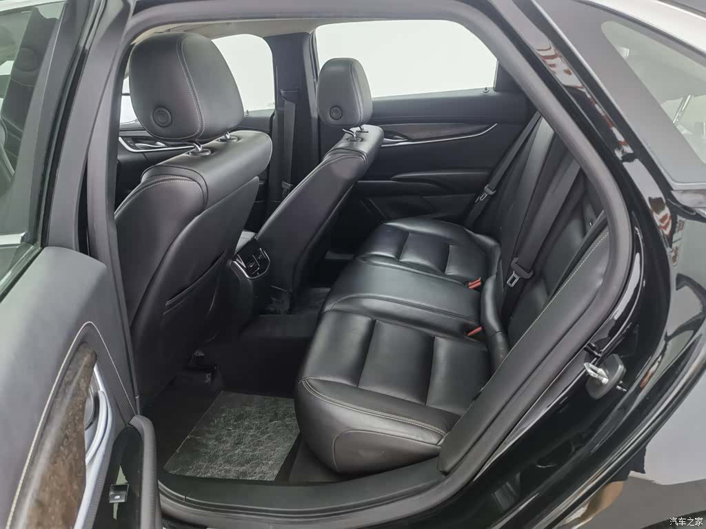 Cadillac XTS, 2018 15