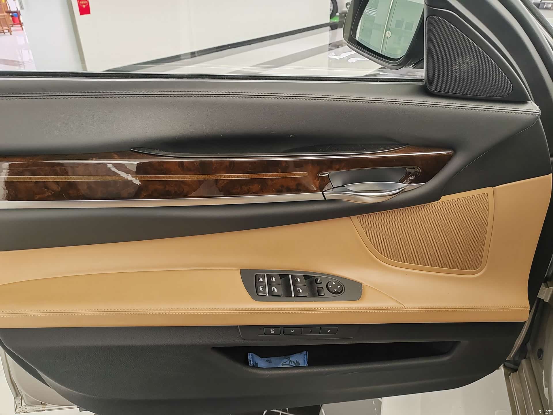 BMW 7 Series, 2012 8