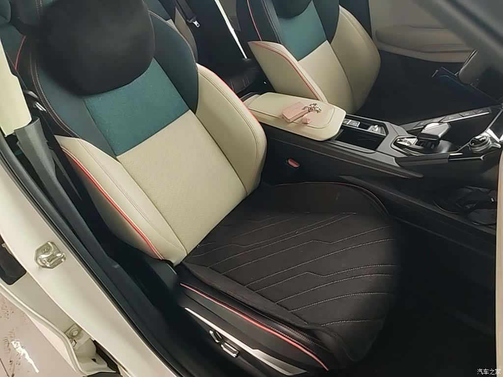 Lynk & Co 02, 2022 25