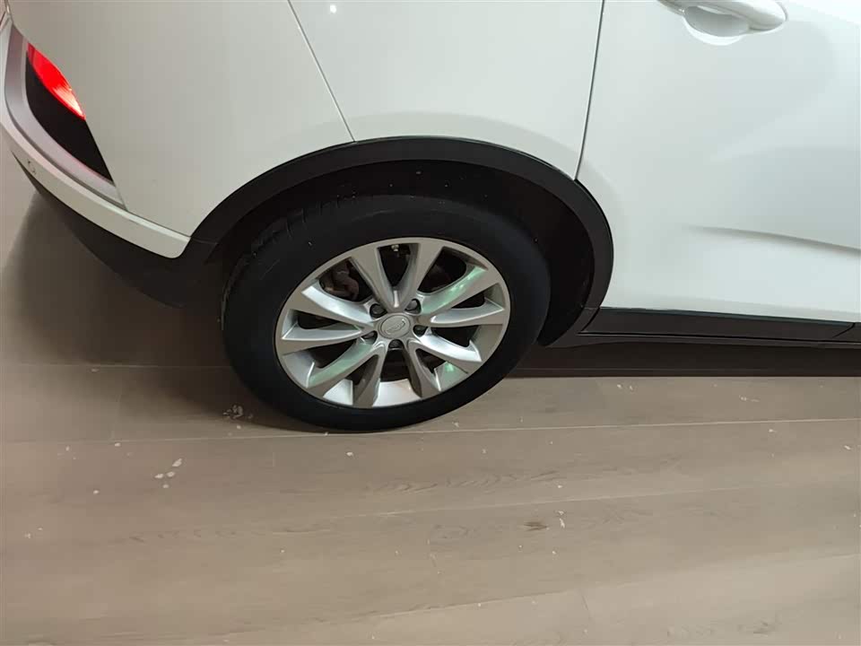 Geely Emgrand GS