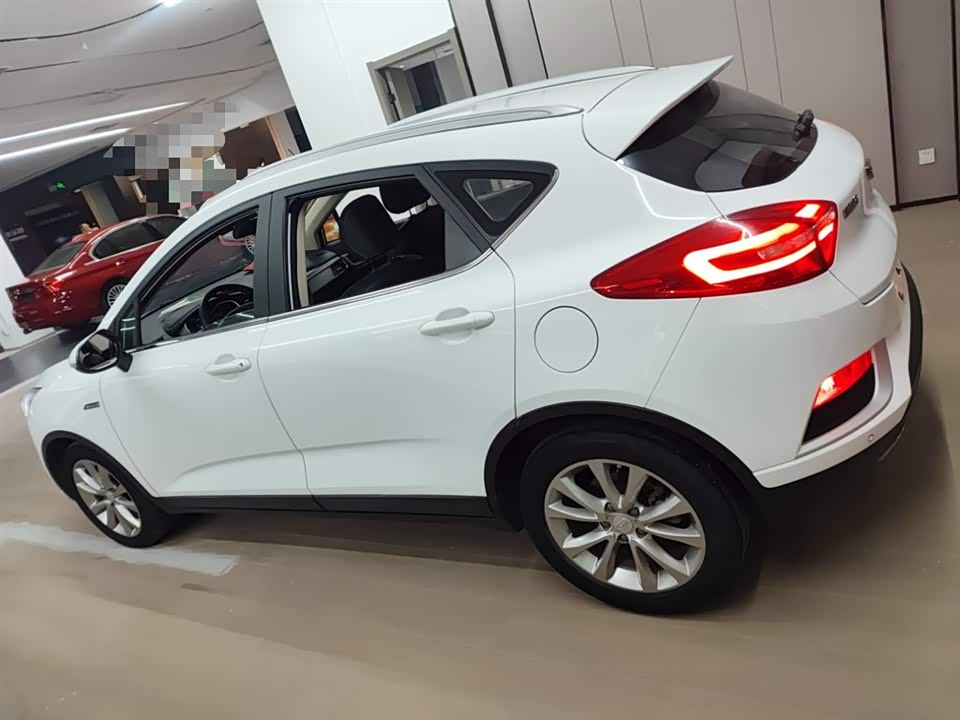 Geely Emgrand GS