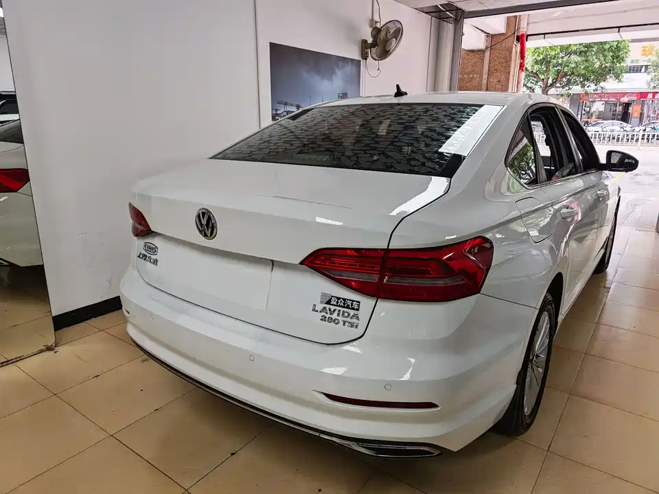Volkswagen Lavida