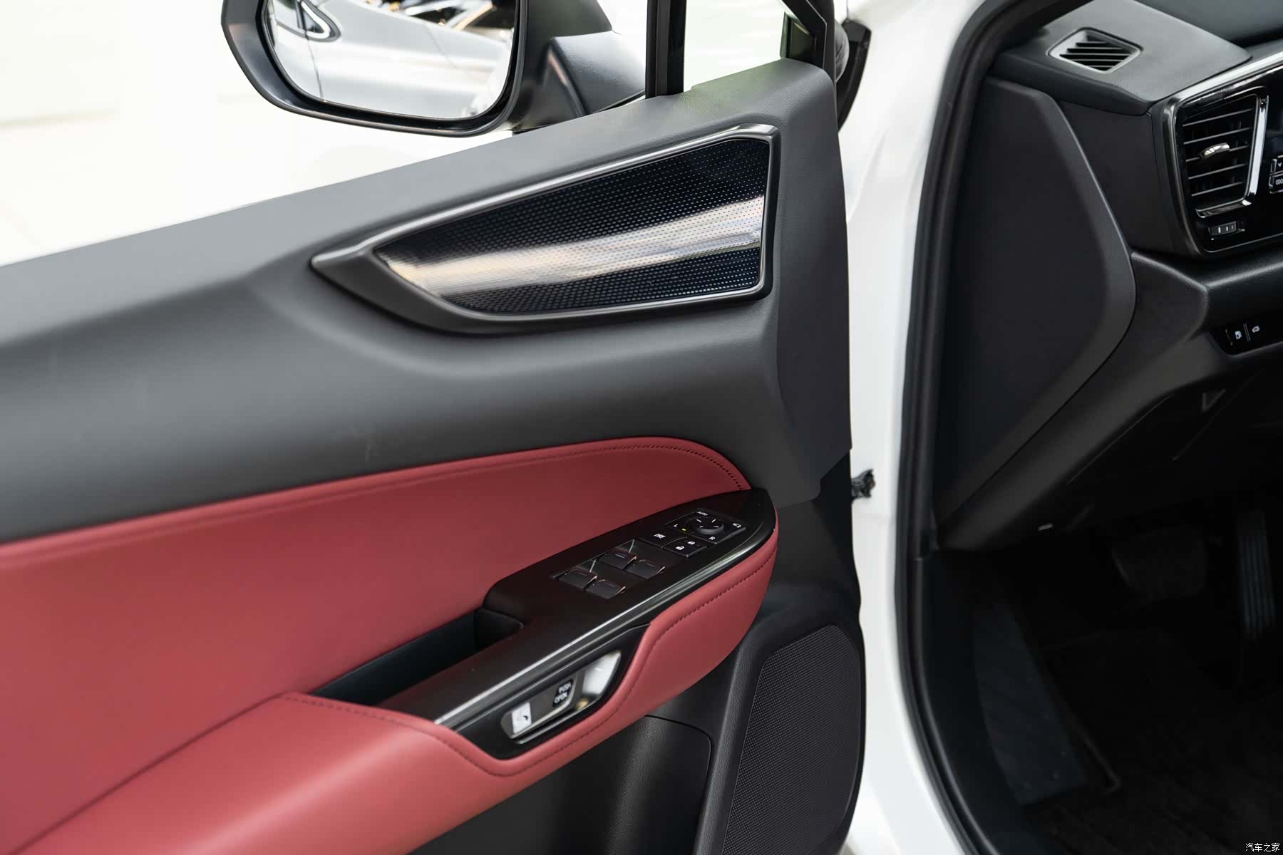 Lexus NX, 2022 17