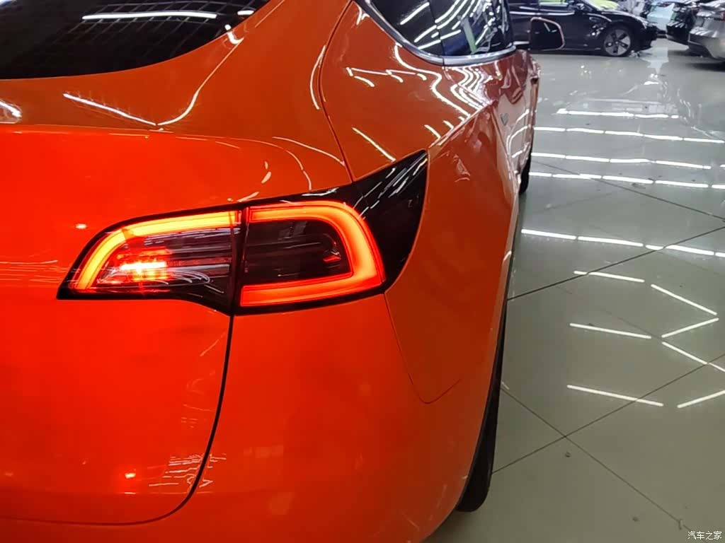 Tesla Model Y, 2021 8