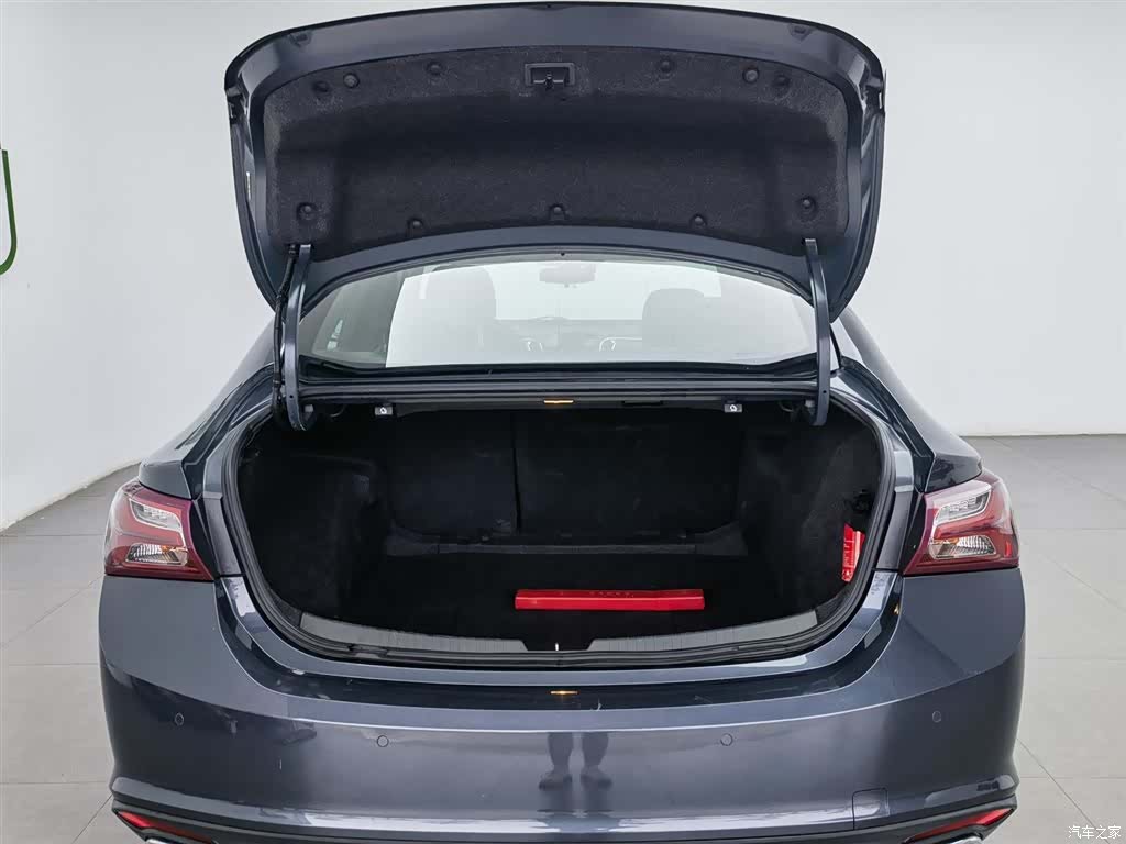 Chevrolet XL, 2020 16