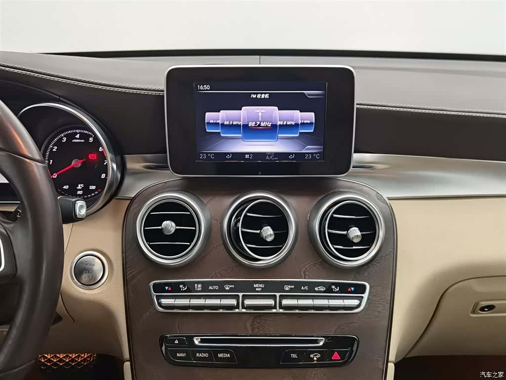 Mercedes-Benz GLC, 2017 12