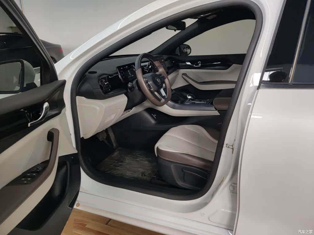 BYD Qin, 2024 16