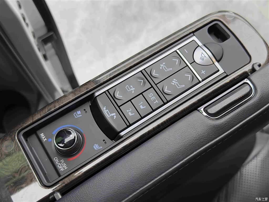 Toyota Alphard, 2021 13