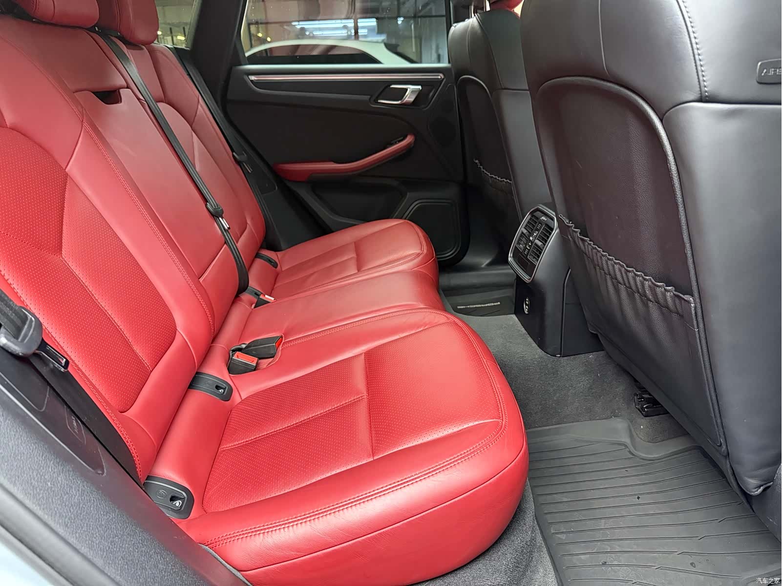 Porsche Macan, 2019 11