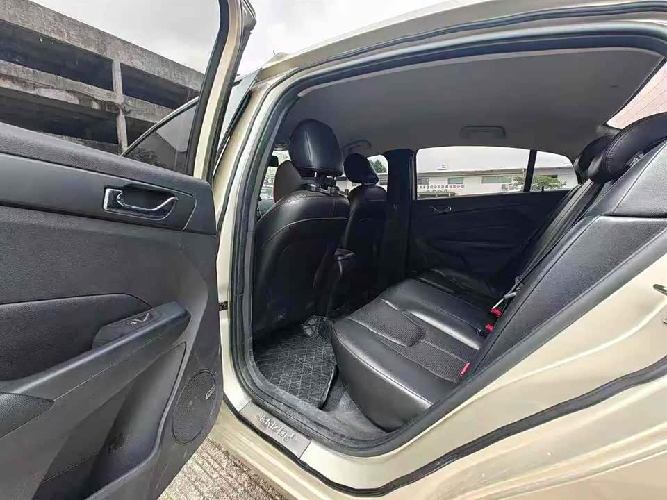 Chery Arrizo 5 Chery Arrizo 5