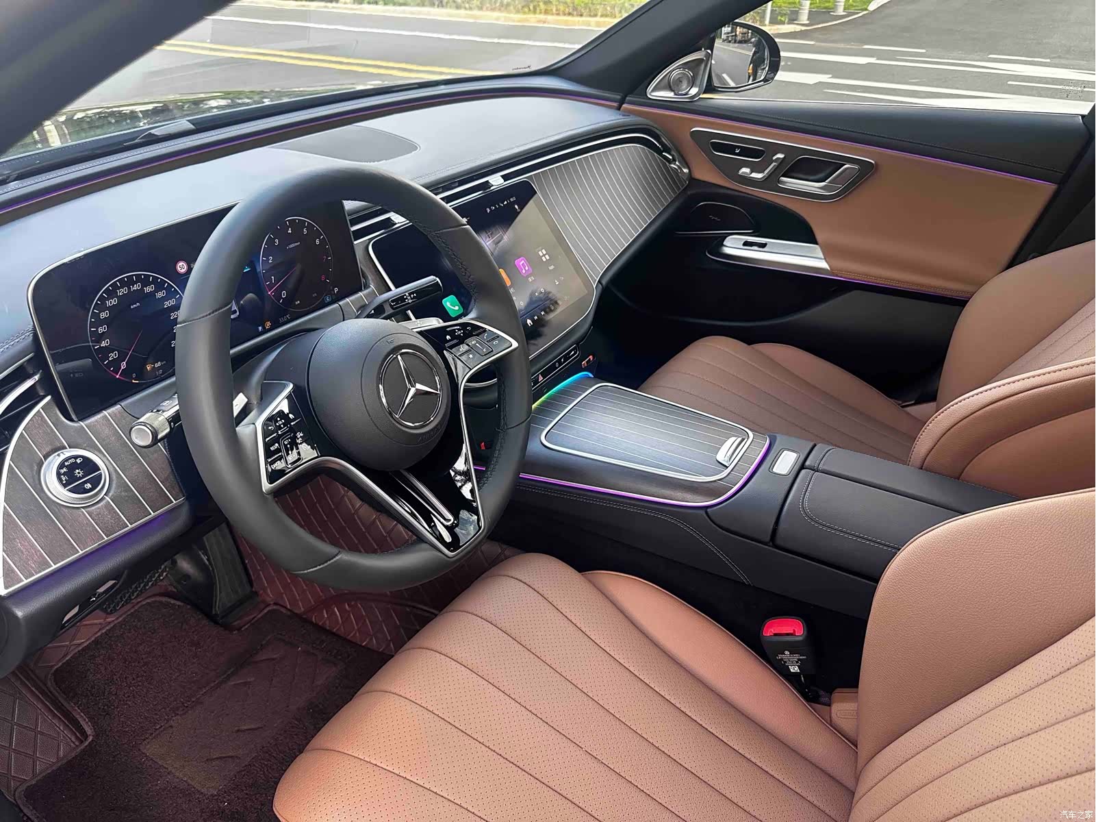 Mercedes-Benz E-Class, 2025 15