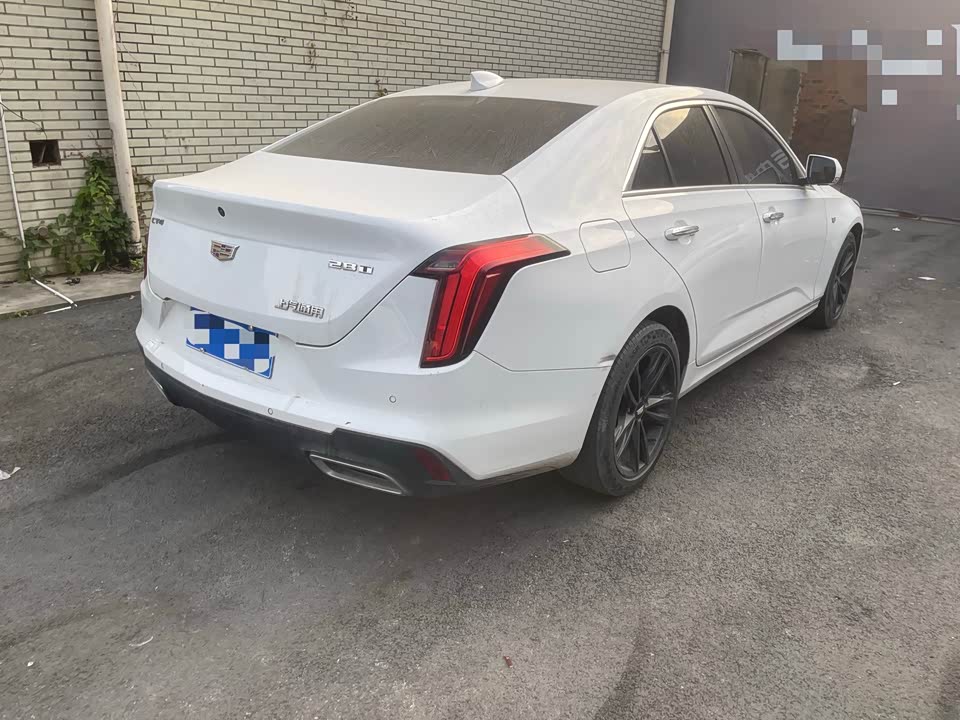 Cadillac CT4