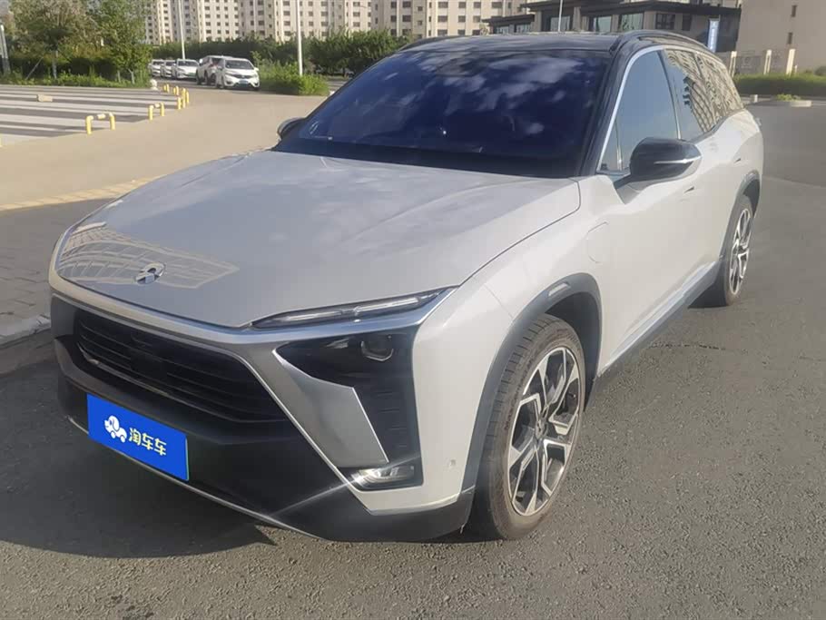 NIO ES8